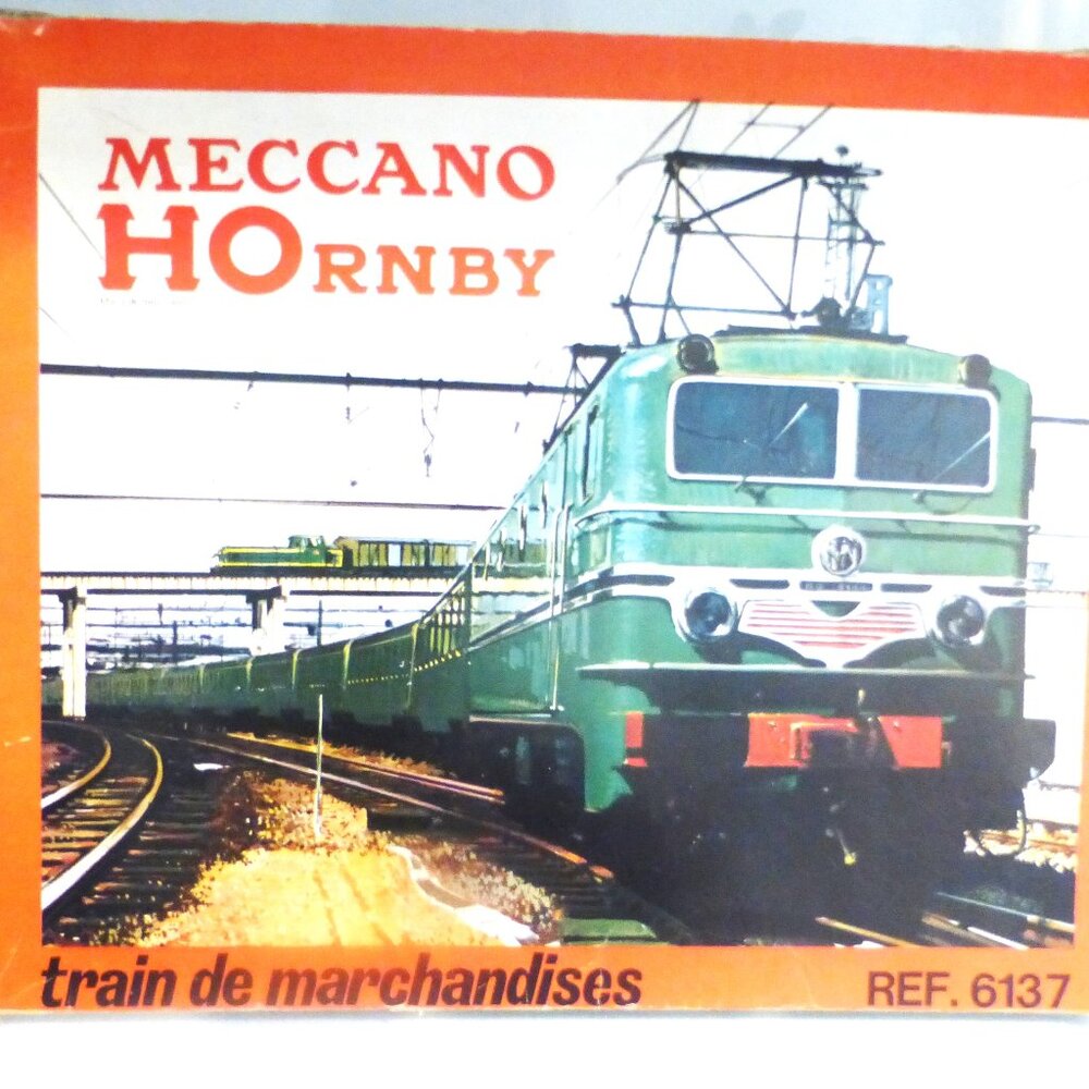 Meccano HOrnby 6137 Parts Train De Marchandises FRANCE Tracks ENGINE Locomotive